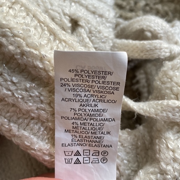 Gorgeous Lucky Brand Sweater Cream with Silver Metallic threading throughout - Picture 6 of 7
